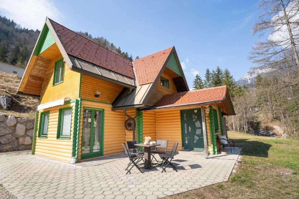Butterfly Cottage By The Creek Tržič Kültér fotó